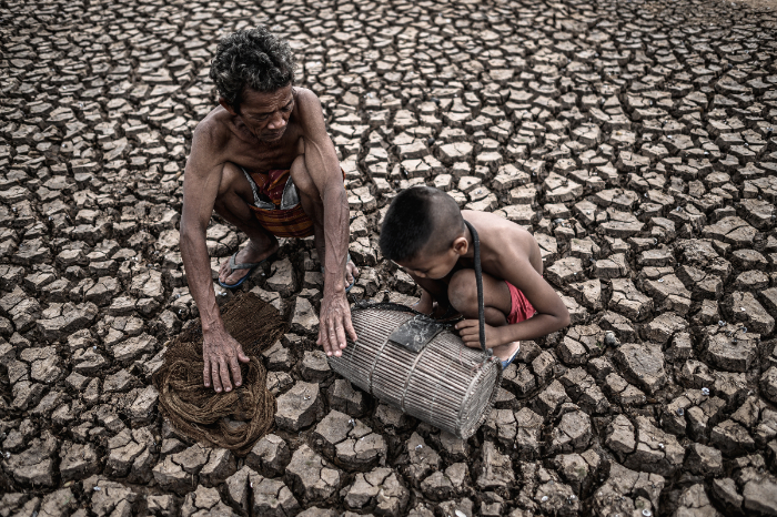 Lebih dari 170 negara belum serahkan target iklim baru jelang COP30, berisiko hambat aksi global batasi pemanasan di bawah 1,5°C. Ilustrasi perubahan iklim global.