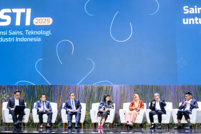 PLN siap memanfaatkan sains dan teknologi untuk meningkatkan bauran EBT, mendukung swasembada energi, dan percepat transisi menuju Net Zero Emission 2060.