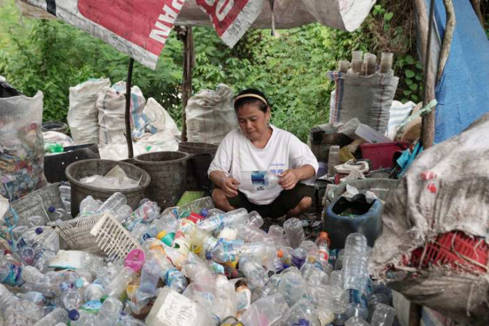 PT TBS Energi Utama Tbk (TOBA) memperkuat strategi transisi bisnis dari batu bara menuju energi terbarukan dan pengelolaan sampah sesuai peta jalan TBS2030. Kontribusi batu bara diprediksi tinggal 1% pada 2030, sementara segmen sampah dan energi hijau melonjak signifikan. Saham TOBA sudah naik 212% sejak April 2025 dengan valuasi masih menarik.
