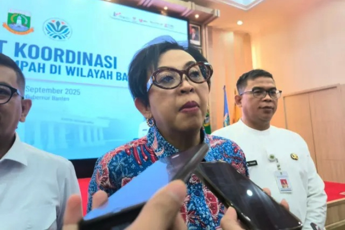 KLH dorong aglomerasi pengelolaan sampah di Banten, tekankan hentikan open dumping dan gunakan teknologi modern serta controlled landfill.