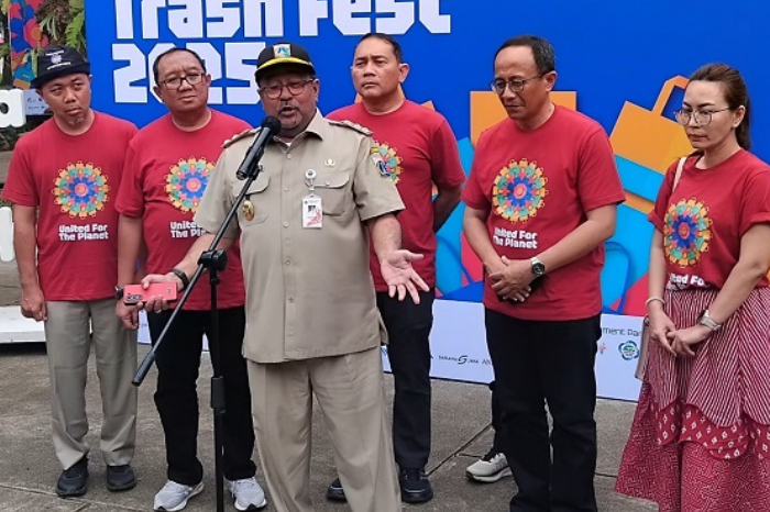 Pemprov DKI resmikan TPS 3R dan ribuan bank sampah, hingga Rano Karno ajak warga pilah sampah demi kurangi timbunan di TPA.