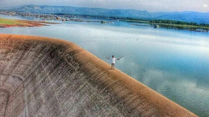 Lampung pacu kemandirian energi lewat PLTS terapung di 3 bendungan. Target tambah kapasitas energi terbarukan hingga 2.000 MW. #EnergiBersih #Lampung