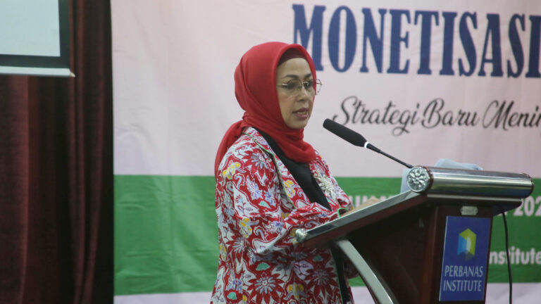 ATKARBONIST gelar Seminar Nasional di Perbanas Institute. Simak strategi Musdalifah mengubah emisi karbon menjadi aset strategis dan nilai tambah bagi perusahaan.