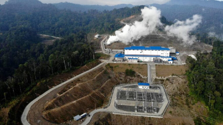 Energi bersih kini jadi syarat ekspor global, pemerintah dorong industri Indonesia percepat transisi ke EBT.