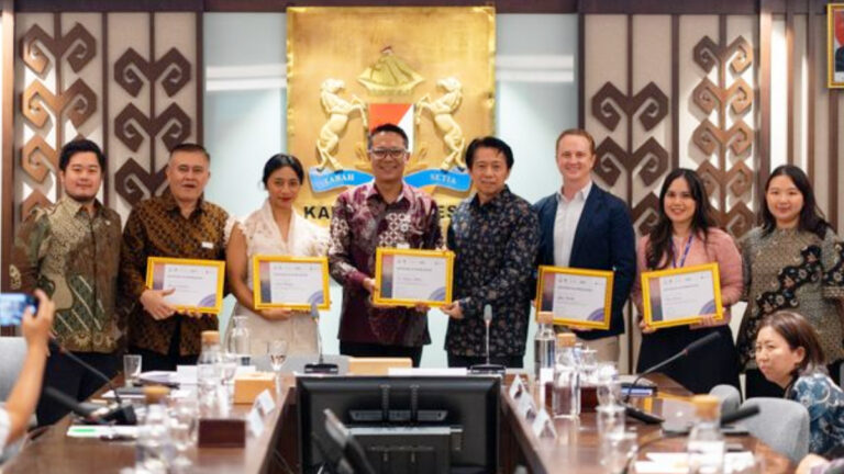 Regulasi karbon terbaru jadi kunci stabilitas ekonomi hijau Indonesia guna menarik investasi global dan menjaga kredibilitas.