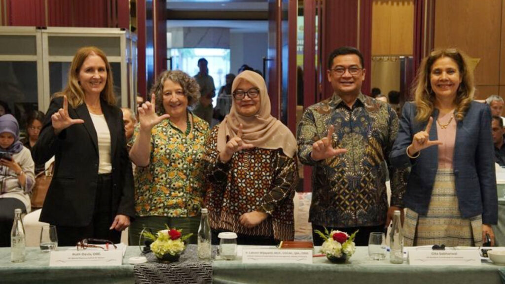 Pemerintah Indonesia mempercepat sistem nesting untuk menarik investasi swasta guna mendukung target FOLU Net Sink 2030 yang ambisius.