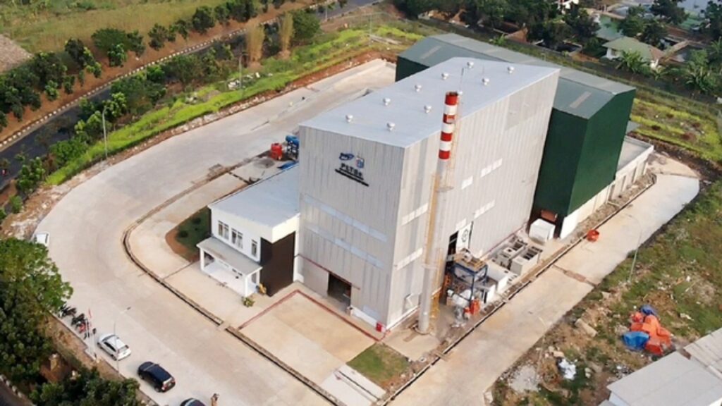 Pemprov DKI siapkan tiga PLTSa untuk mengurangi beban sampah di Bantargebang yang kini menampung lebih dari 54 juta ton sampah Jakarta.