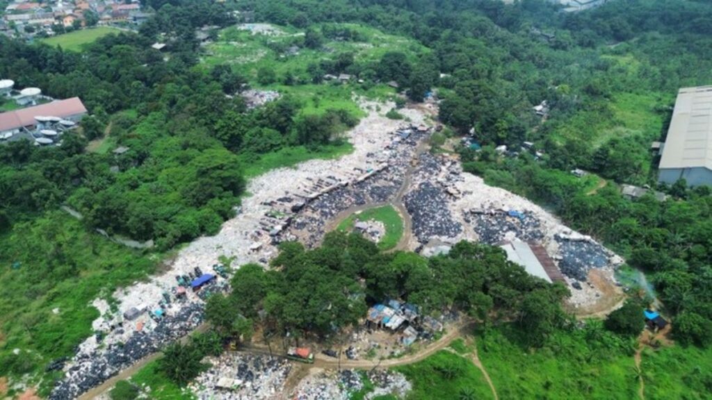 TPA Ilegal di Desa Kembang Kuning Disegel DLH Kabupaten Bogor