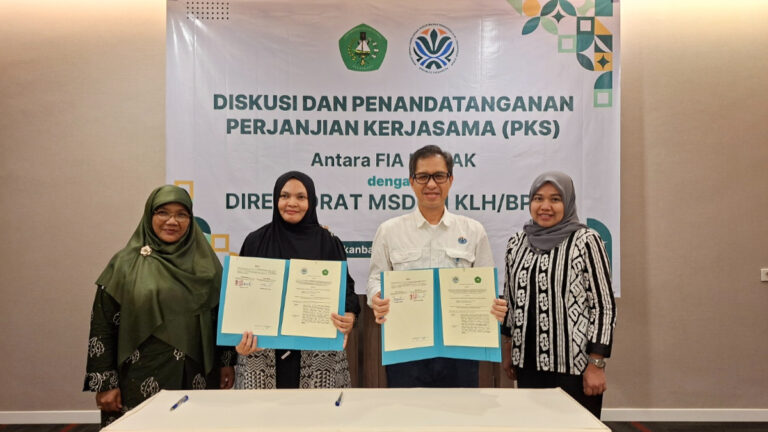 KLH/BPLH dan FIA UNILAK menjalin kerja sama strategis selama empat tahun untuk memperkuat aksi pengendalian perubahan iklim.