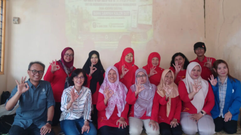 UMBY dan STIM YKPN meluncurkan Sekolah Hijau untuk mempercepat digitalisasi dan penguatan manajemen bank sampah di Yogyakarta.