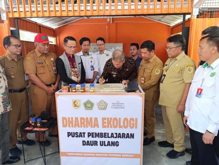 STABN Raden Wijaya Wonogiri mengolah sampah plastik menjadi BBM dan gas melalui teknologi pirolisis sebagai energi alternatif.